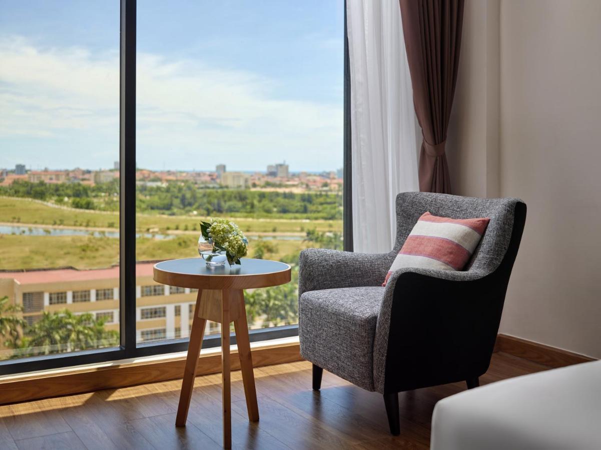 Khach San Sam Quang Binh Hotel Донг Хой Екстериор снимка