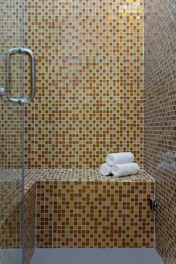 Khach San Sam Quang Binh Hotel Донг Хой Екстериор снимка