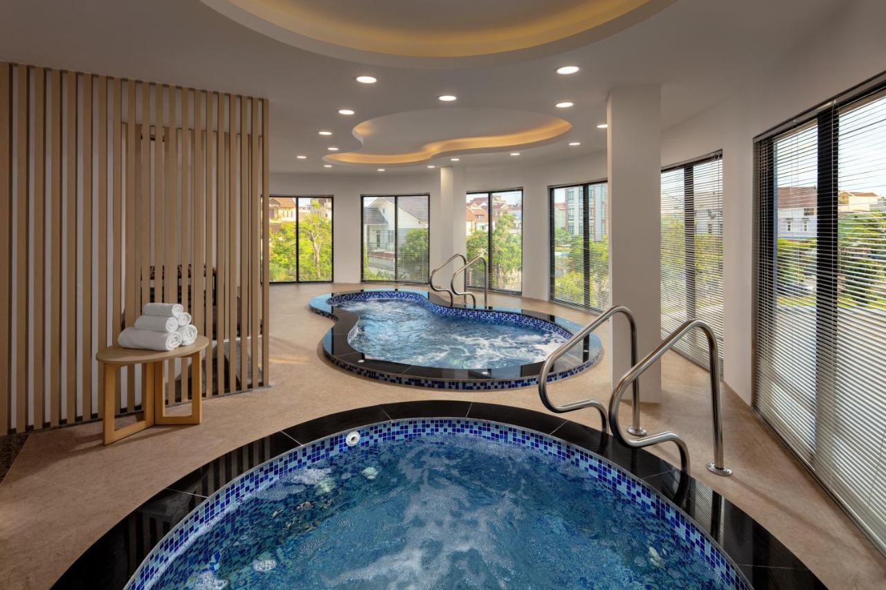Khach San Sam Quang Binh Hotel Донг Хой Екстериор снимка
