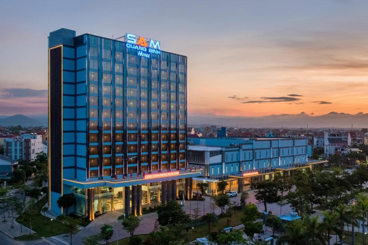 Khach San Sam Quang Binh Hotel Донг Хой Екстериор снимка